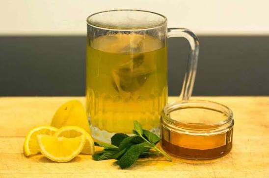 قیمت عرق بادرنجبویه